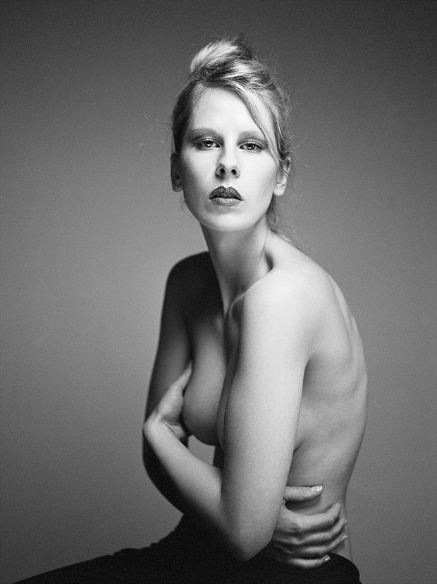 Luise Artistic Nude Photo by Photographer stul