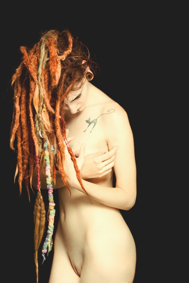 MISHA 04 Artistic Nude Photo by Photographer Ron Vargas
