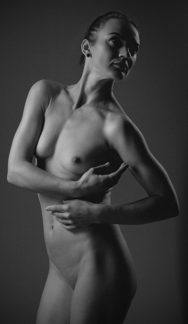 MKModel Artistic Nude Artwork by Photographer Smiling Lenses