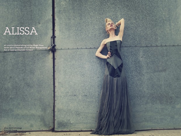 MODO magazine Fashion Photo by Model alissa