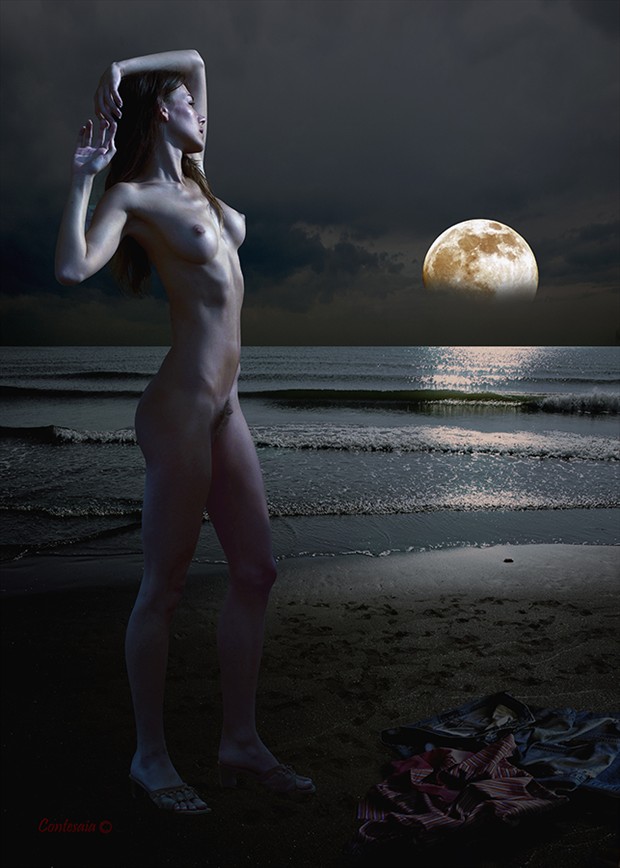 Magico Delta Artistic Nude Artwork by Artist Contesaia