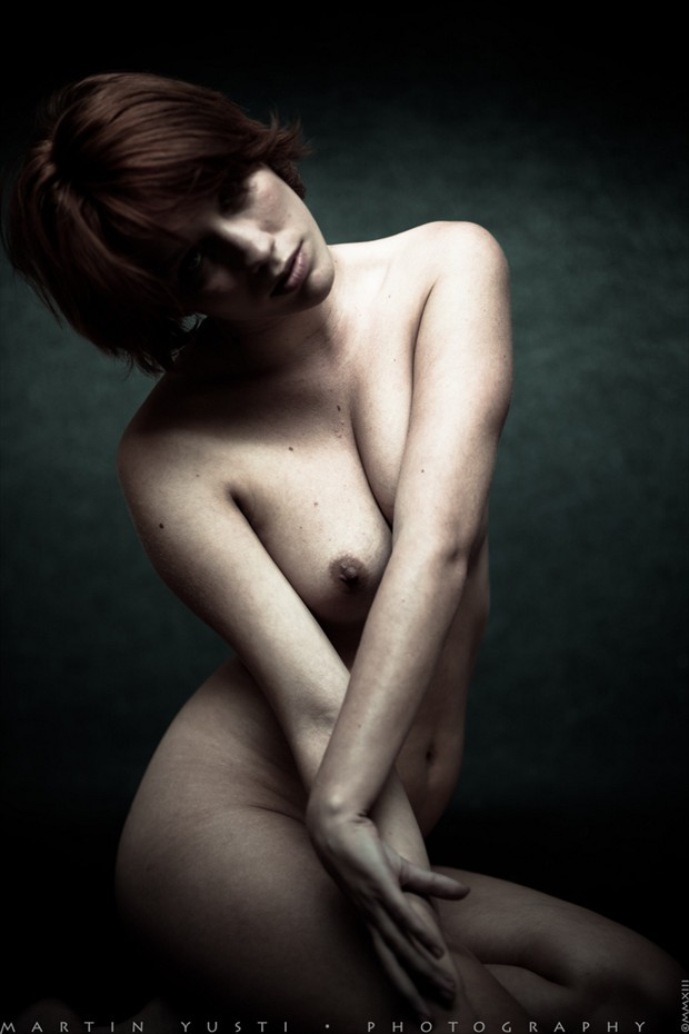 Maika 2 Artistic Nude Photo by Photographer Martin Yusti