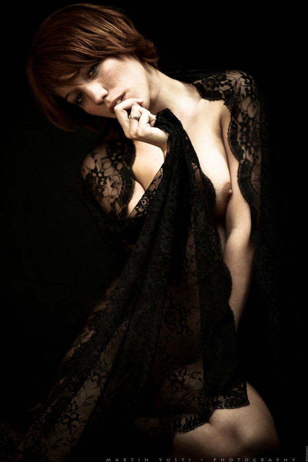 Maika 4 Artistic Nude Photo by Photographer Martin Yusti