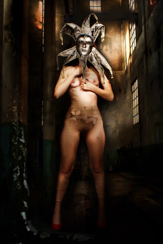 Masked Erotic Photo by Artist Hybryds