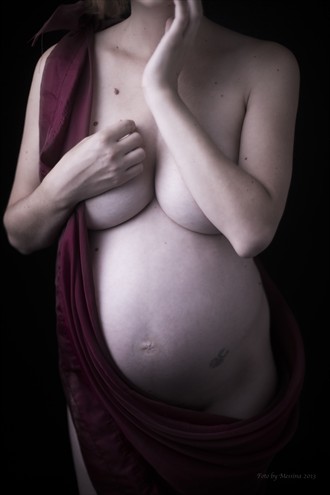 Maternity Toga Abstract Photo by Model Yume Look