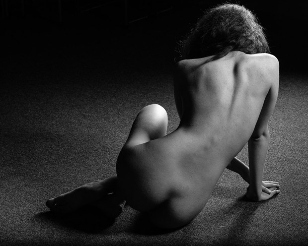 Melancholic Artistic Nude Artwork by Model Mia Liberum