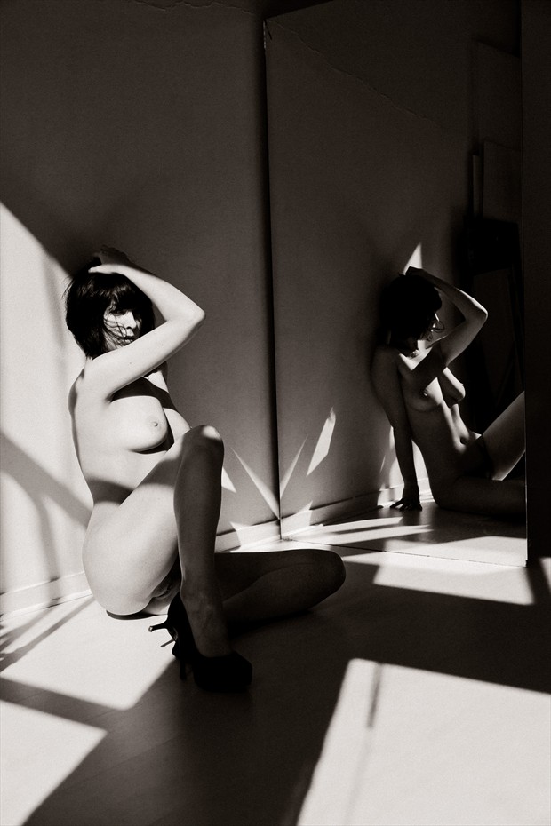 Mirror Artistic Nude Photo by Model Allegra
