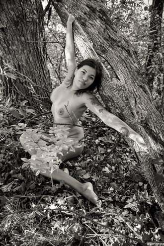 Model and Tree Artistic Nude Photo by Model T.Rosada