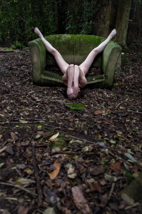 My whole world's upside down.. Artistic Nude Photo by Model Marmalade