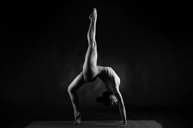 Naked Yoga Artistic Nude Photo by Photographer Giube
