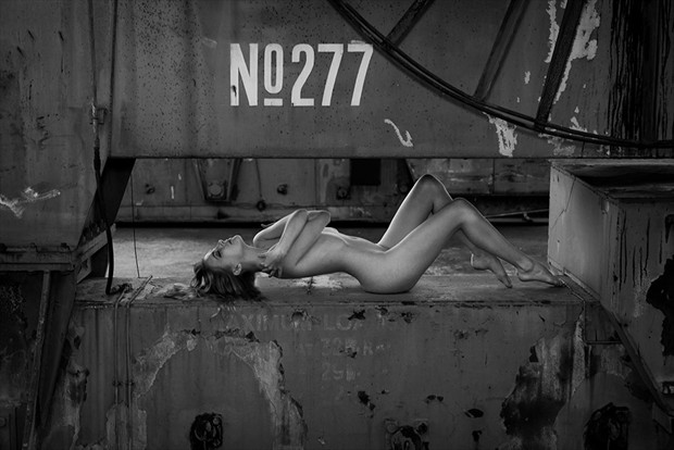 No 277 Artistic Nude Photo by Model Sylph Sia