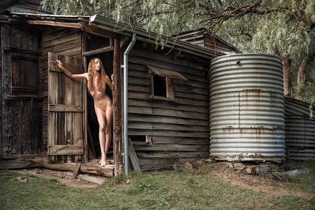 Nowhere to be found Artistic Nude Photo by Photographer Rik Williams 