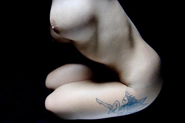 Nude %239 Artistic Nude Photo by Photographer Frank Pichardo