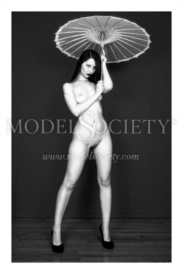 Nude Holding Parasol Erotic Photo by Photographer Carney Malone