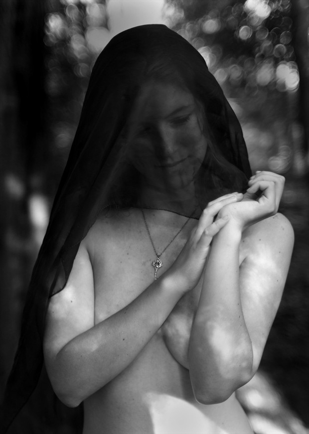 Obscura Artistic Nude Photo by Model Arshae Morningstar