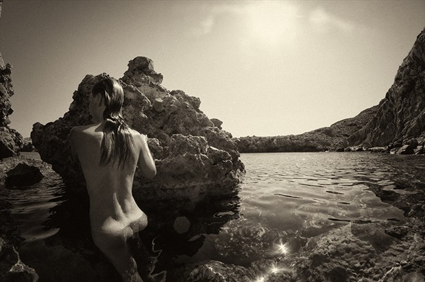 On the rocks Artistic Nude Photo by Photographer Manolis Tsantakis