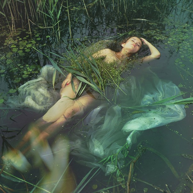 Ophelia Sensual Photo by Photographer Marcin Laskarzewski