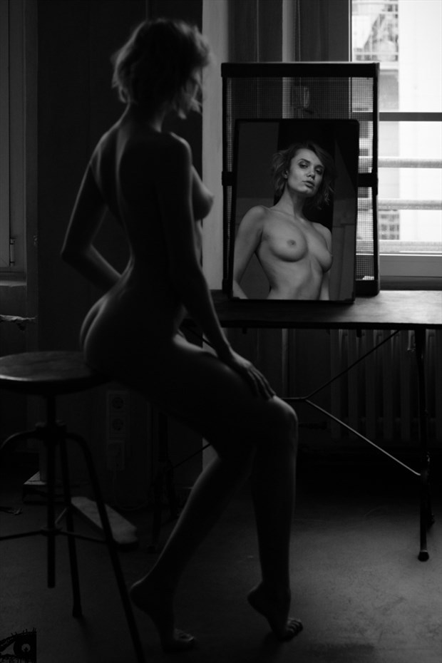 Our eyes are never closing Artistic Nude Photo by Photographer MikePFotografie