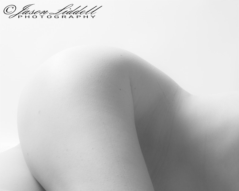 Partial Body Artistic Nude Photo by Photographer Liddell's Fine Art Nudes