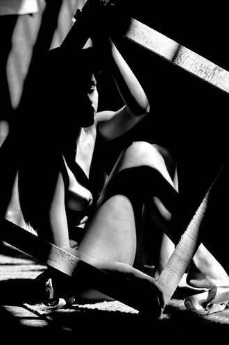 Pensativa Artistic Nude Artwork by Photographer Johnny Barrios