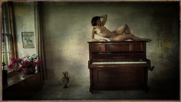Piano Tutor Artistic Nude Photo by Photographer Dave Hunt