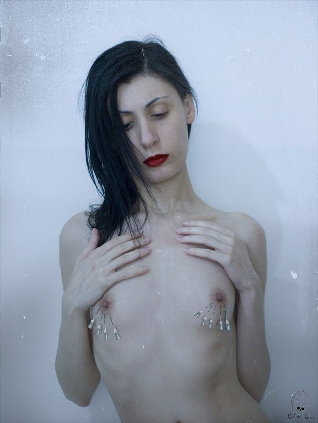Pierced Artistic Nude Photo by Model Glemt Grav