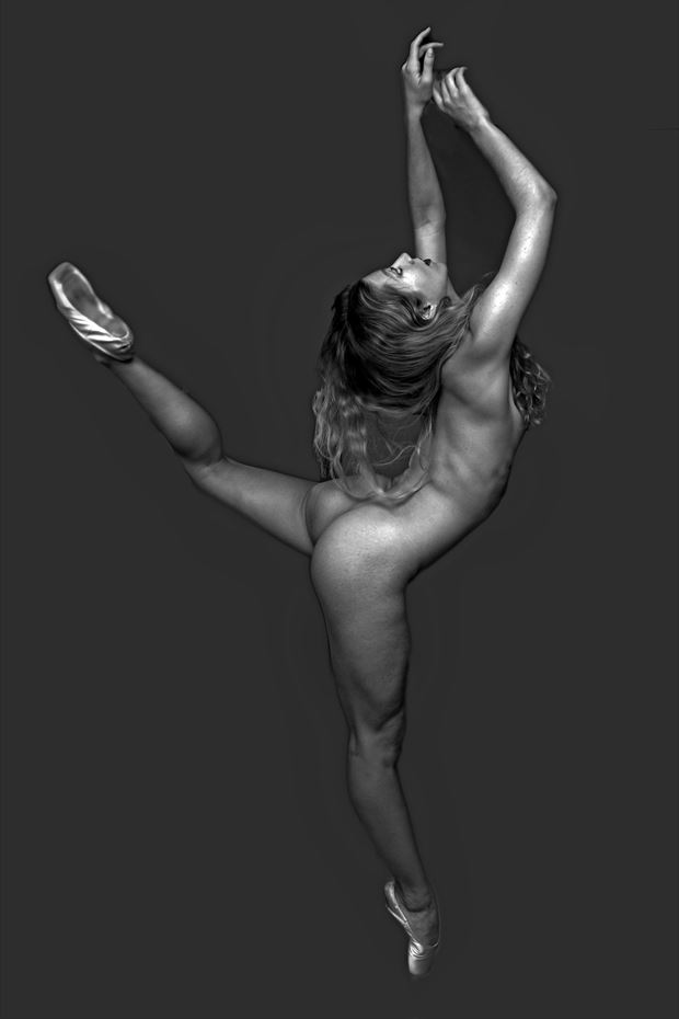 Poppyseed Dancer Artistic Nude Photo by Photographer Robert L Person