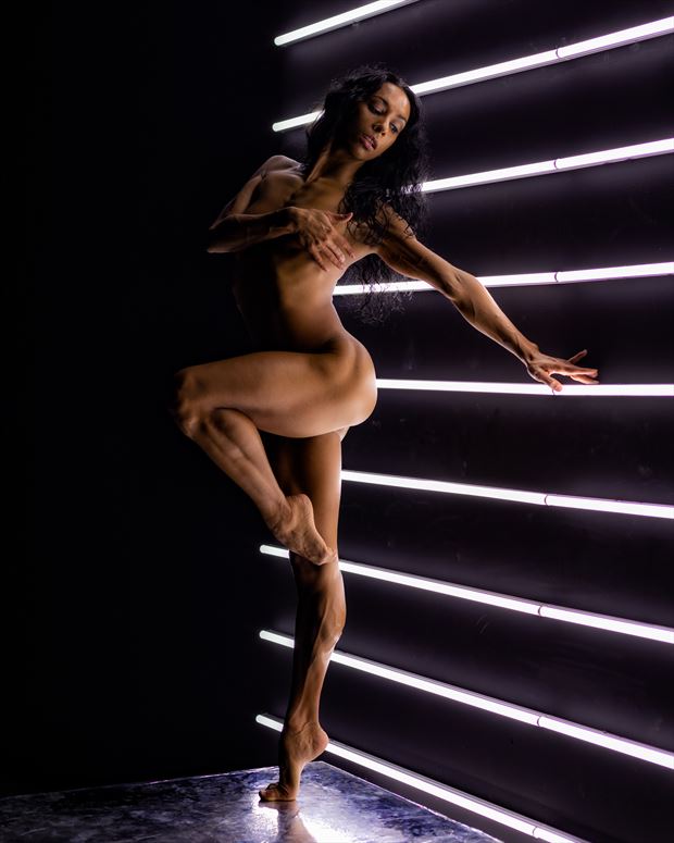 Portrait Artistic Nude Photo by Photographer Byondhelp