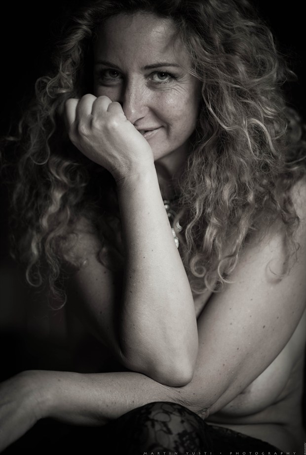 Portrait Artistic Nude Photo by Photographer Martin Yusti