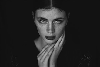 Portrait Expressive Portrait Photo by Photographer Fernanda Ramirez