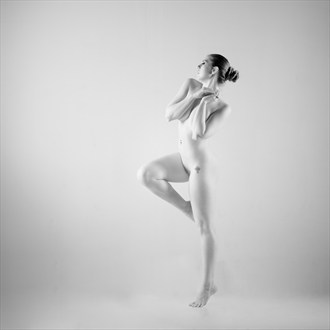 Pose Artistic Nude Photo by Photographer Amoa