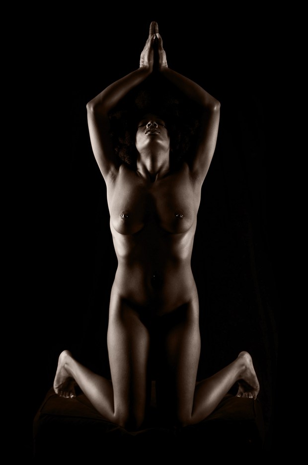 Pray Artistic Nude Photo by Photographer Kor