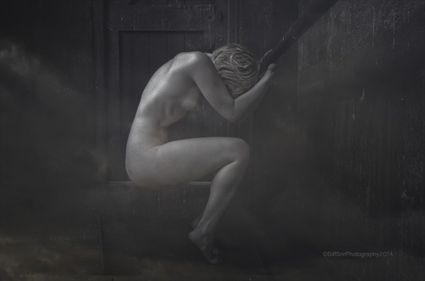 Pull me under Artistic Nude Photo by Model Kitty Quinzell