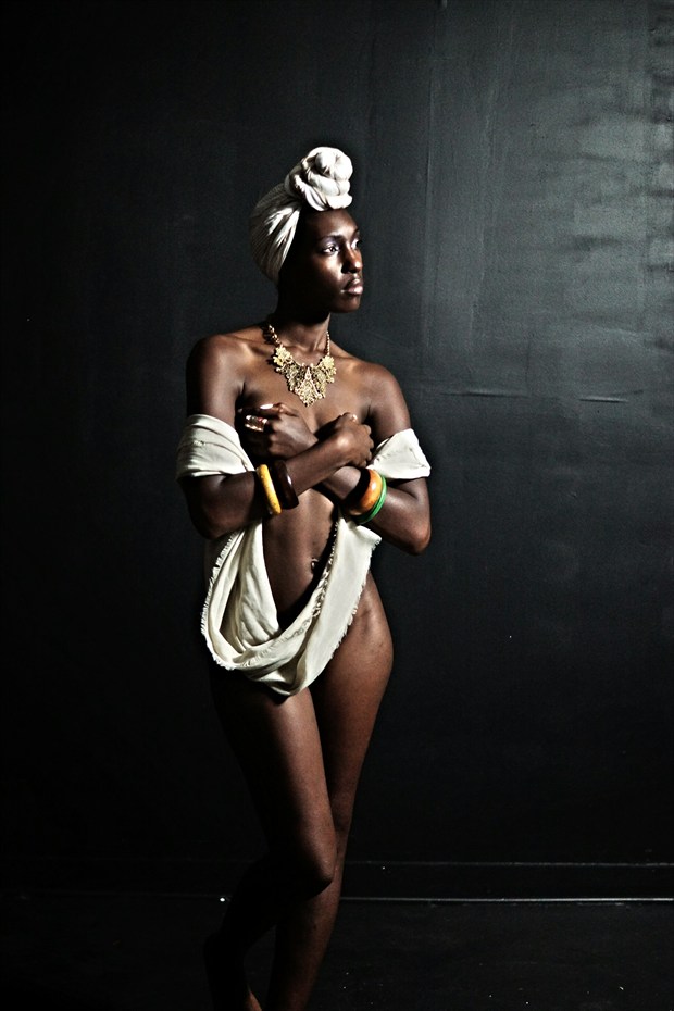 Queen Series: Untitled Artistic Nude Photo by Photographer Mshairi