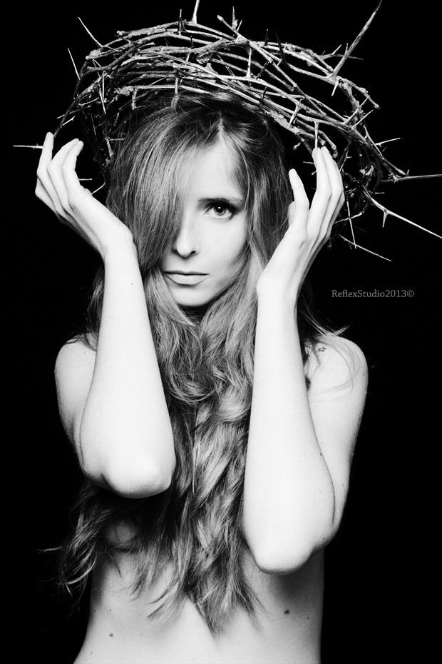 Queen of Thorns Emotional Photo by Model Alessandra