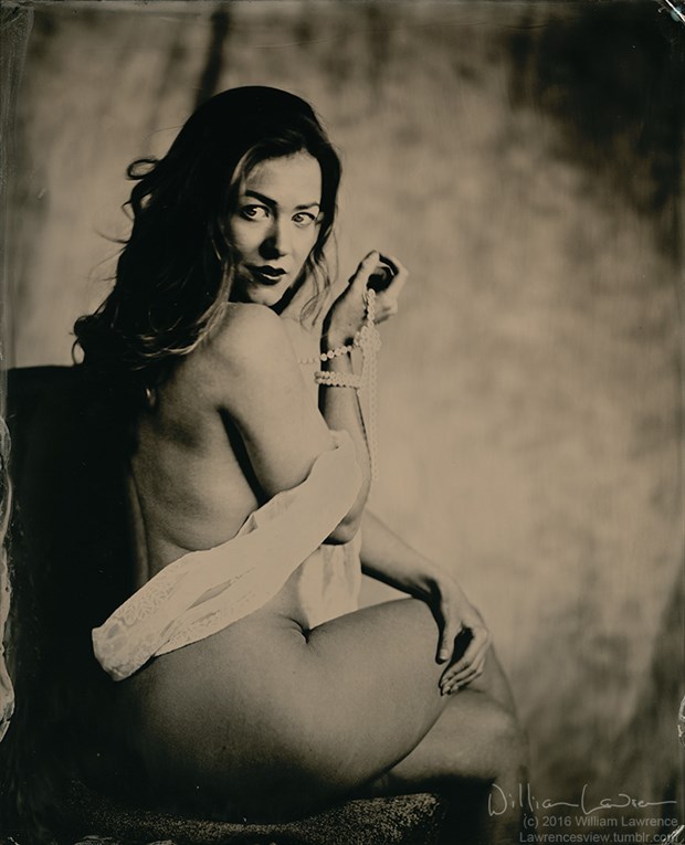 Rebecca Lawrence with Pearls Artistic Nude Photo by Photographer LawrencesView