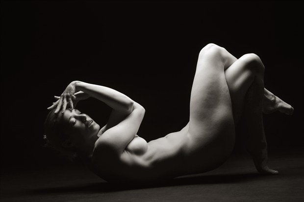 Reclined Pose  Artistic Nude Photo by Photographer Mark Bigelow