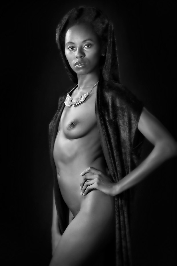 Reign  Artistic Nude Photo by Model Charmangel