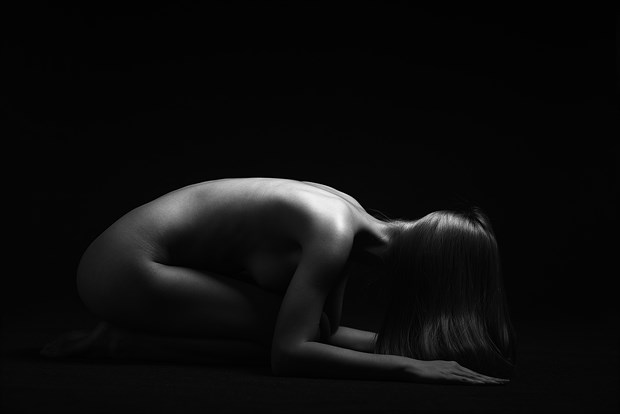 Respect   Artistic Nude Photo by Photographer Thanakorn Telan
