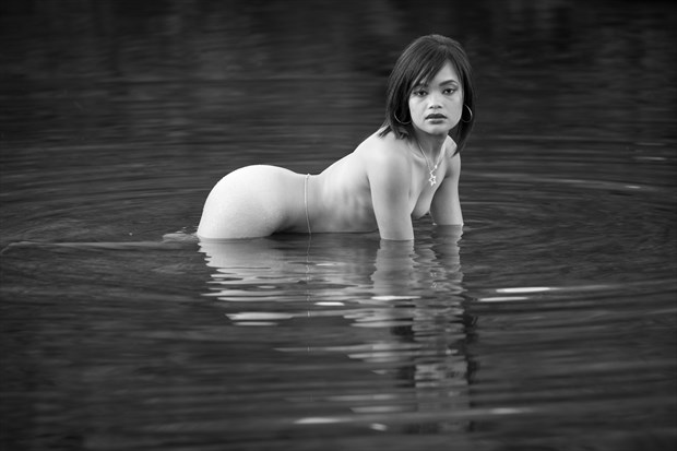 RiverV Artistic Nude Photo by Photographer Allan Taylor