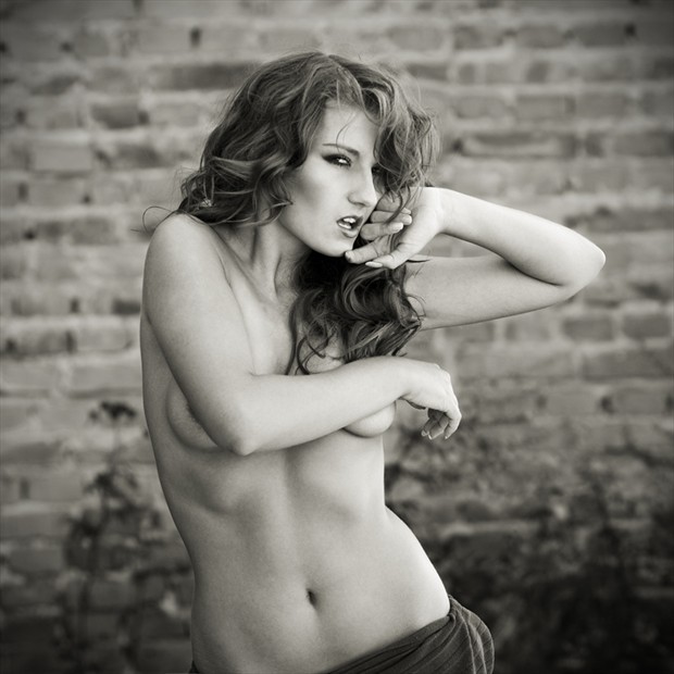 Rox Artistic Nude Photo by Photographer Anna Mazur