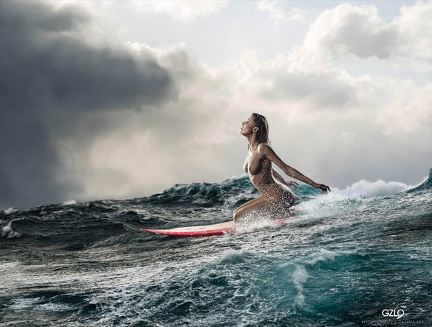 SURFINGIRL Artistic Nude Photo by Artist GonZaLo Villar