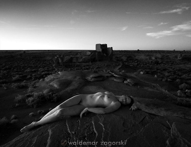 Sacrifice Artistic Nude Photo by Model Stilt