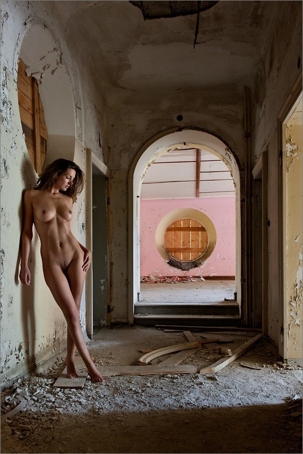 Sanatorio Artistic Nude Photo by Photographer Martin Zurm%C3%BChle