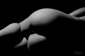 Sandy Curves Artistic Nude Photo by Photographer Frankie Pereira