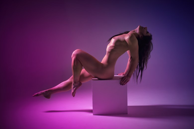 Sarah Artistic Nude Photo by Photographer Symesey