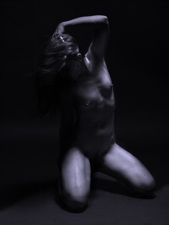 Sarah Kneeling Artistic Nude Photo by Photographer JohnGLV