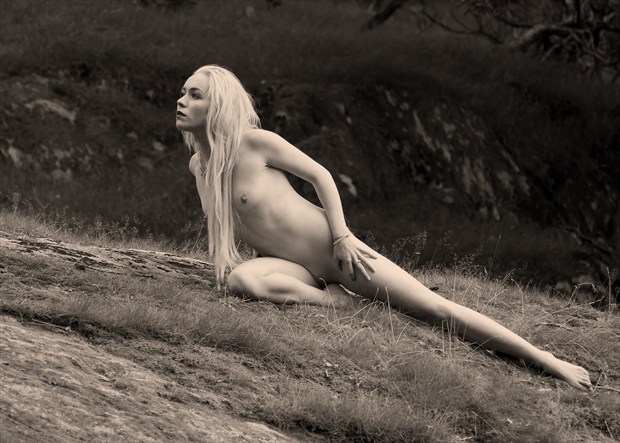Seeing into The Distance Artistic Nude Photo by Photographer Seanartphoto