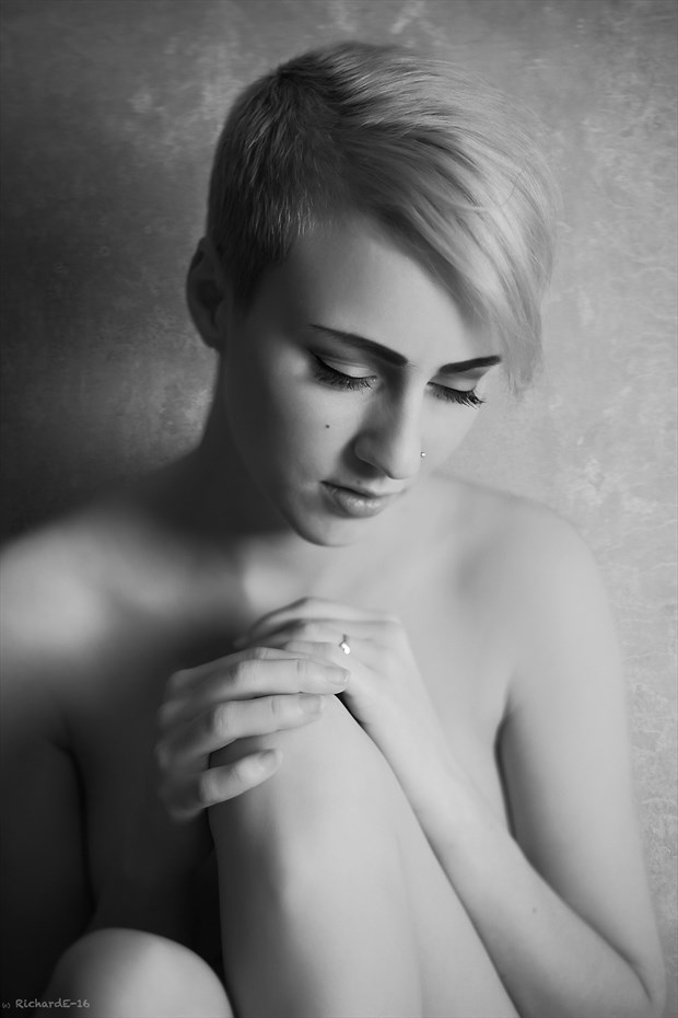 Sensual Implied Nude Photo by Photographer RichardE