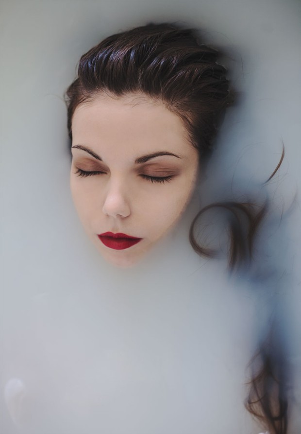 Sensual Portrait Photo by Photographer Ana Mereuta